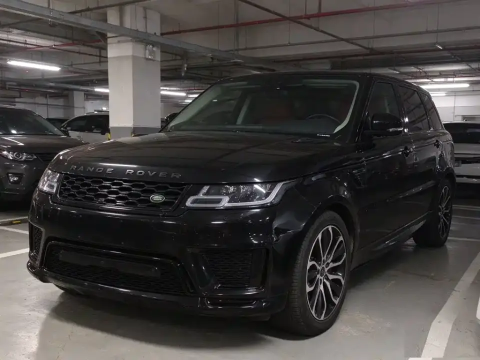 Land Rover Range Rover Sport 3.0 L6 Gloss Black Edition 2021
