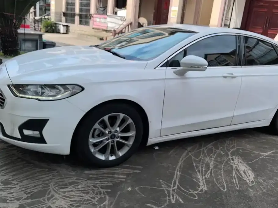 Ford Mondeo EcoBoost 180 Fashion 2021