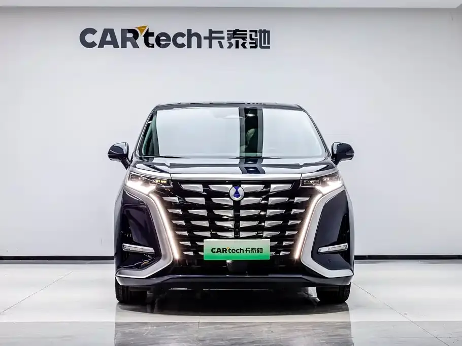 Denza D9 DM-i 970 AWD Flagship 2023