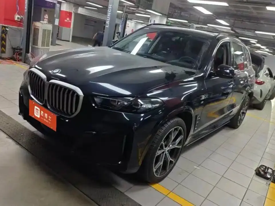 BMW X5 xDrive 30Li Premium M Sport Black Night Package 2024