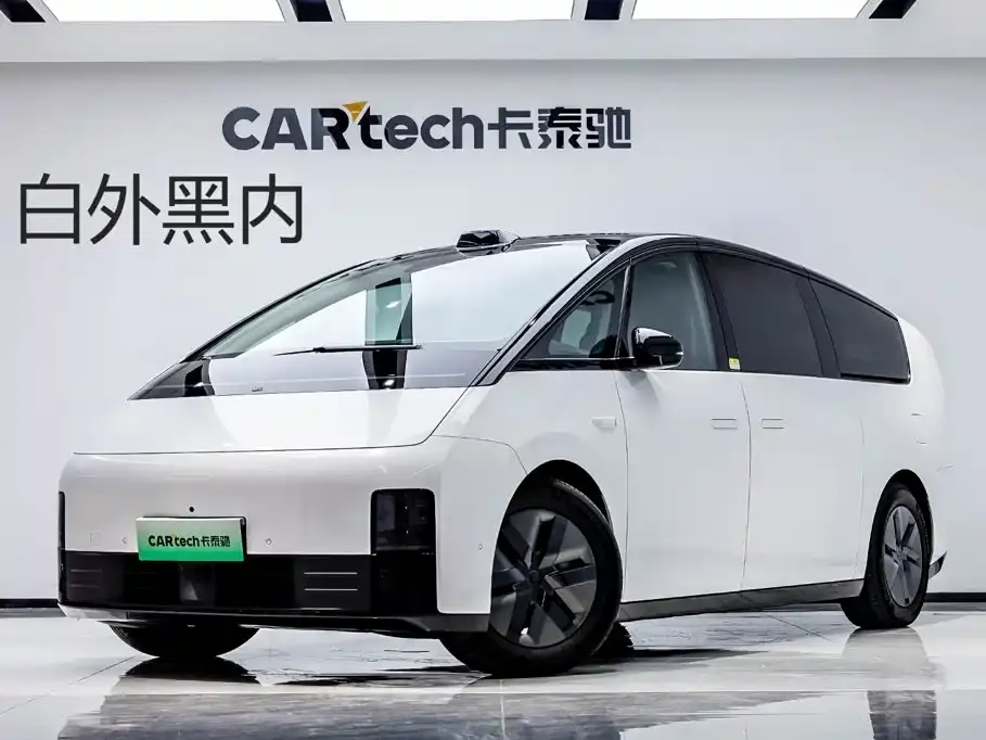 Li Auto MEGA Ultra 2025