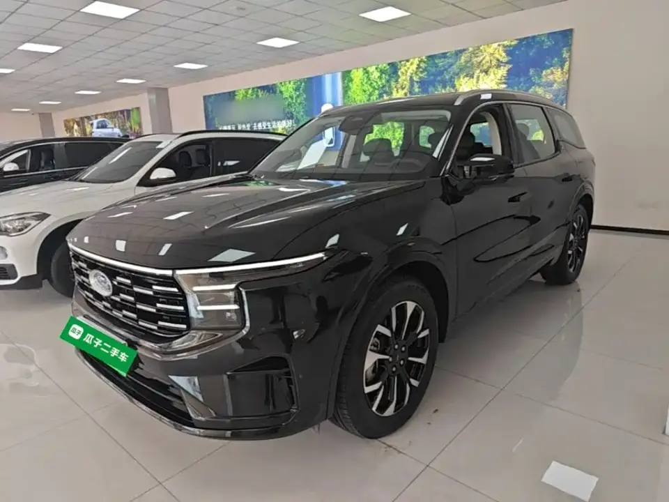 Ford Edge Edge L 2.0T EcoBoost E Hybrid AWD 7-Seat Premium 2025