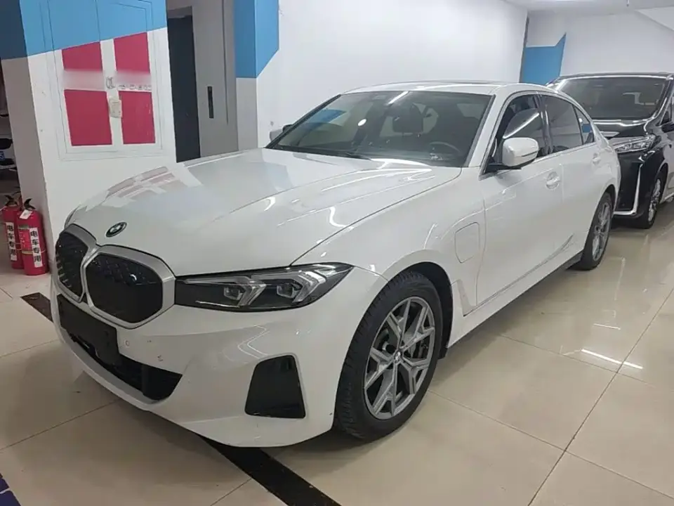 BMW i3 eDrive 35 L 2025
