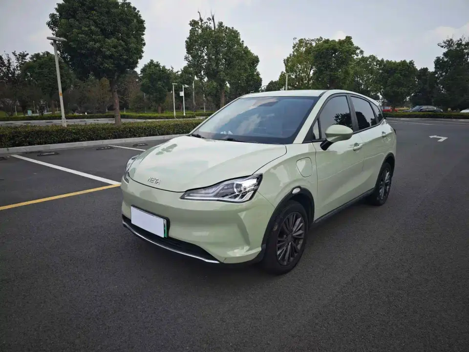 Neta Nezha V Trend 400 Lite 2022