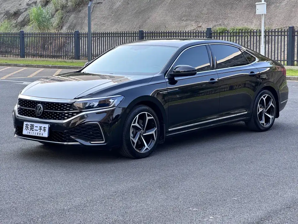 Volkswagen Passat 380TSI Starlight Dragon Soaring Edition 2024