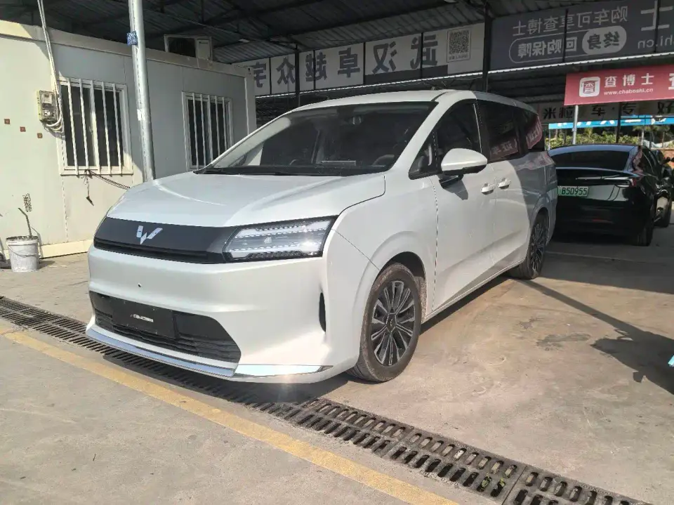Wuling Motors Xingguang 730 New Energy Model Pure Electric Base Version 2025
