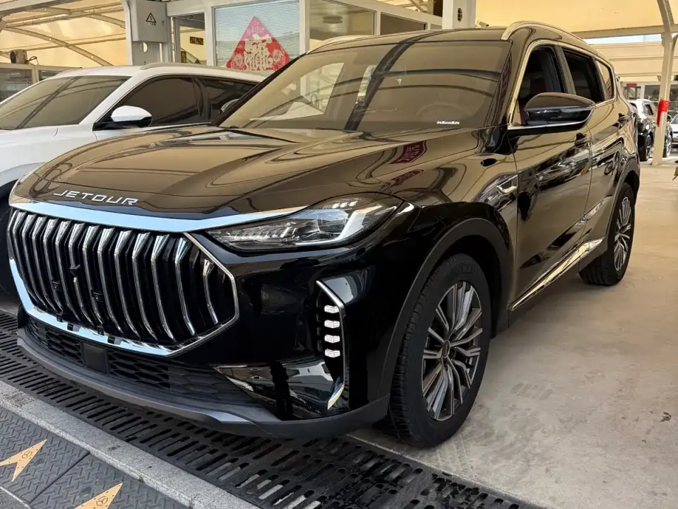 Jetour X70 PLUS Champion Edition 1.5T DCT Champion PRO 7-seater 2025