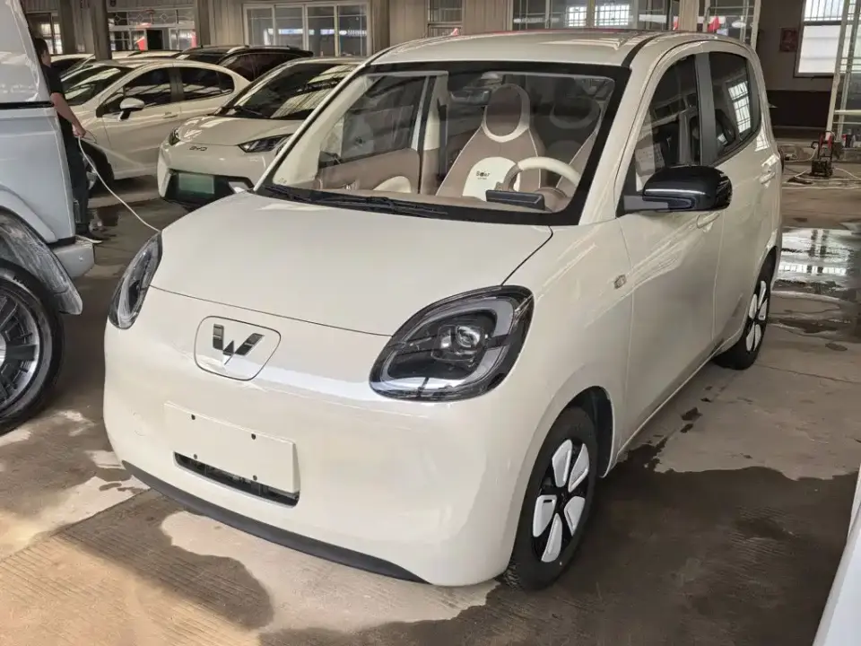 Wuling Motors Hongguang MINIEV 4-Door Advanced 2026
