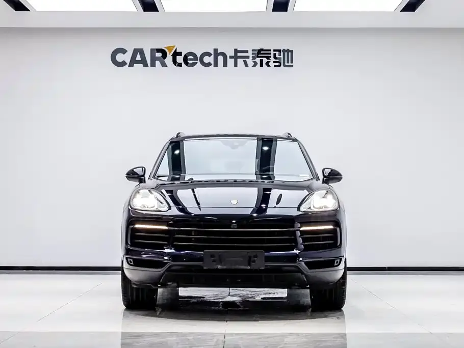Porsche Cayenne New Energy Cayenne E-Hybrid 2.0T Platinum Edition 2023