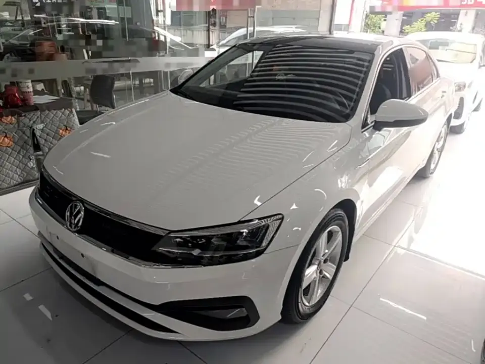 Volkswagen Lamando 230TSI DSG Fashion Edition 2021