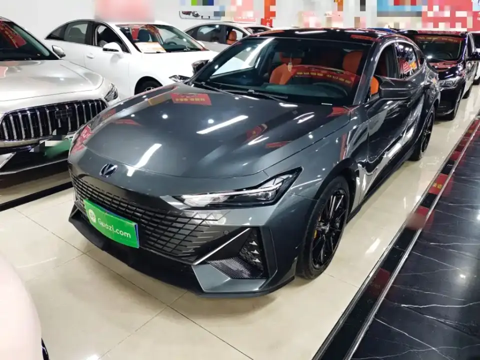 Changan UNI-V 1.5T Premium Model 2022