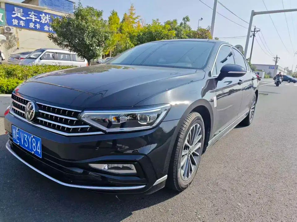 Volkswagen Magotan 2 Million Units Anniversary Edition 330TSI DSG Leading Type 2023