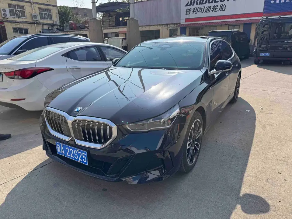 BMW 5 Series 525Li M Sport Package 2025