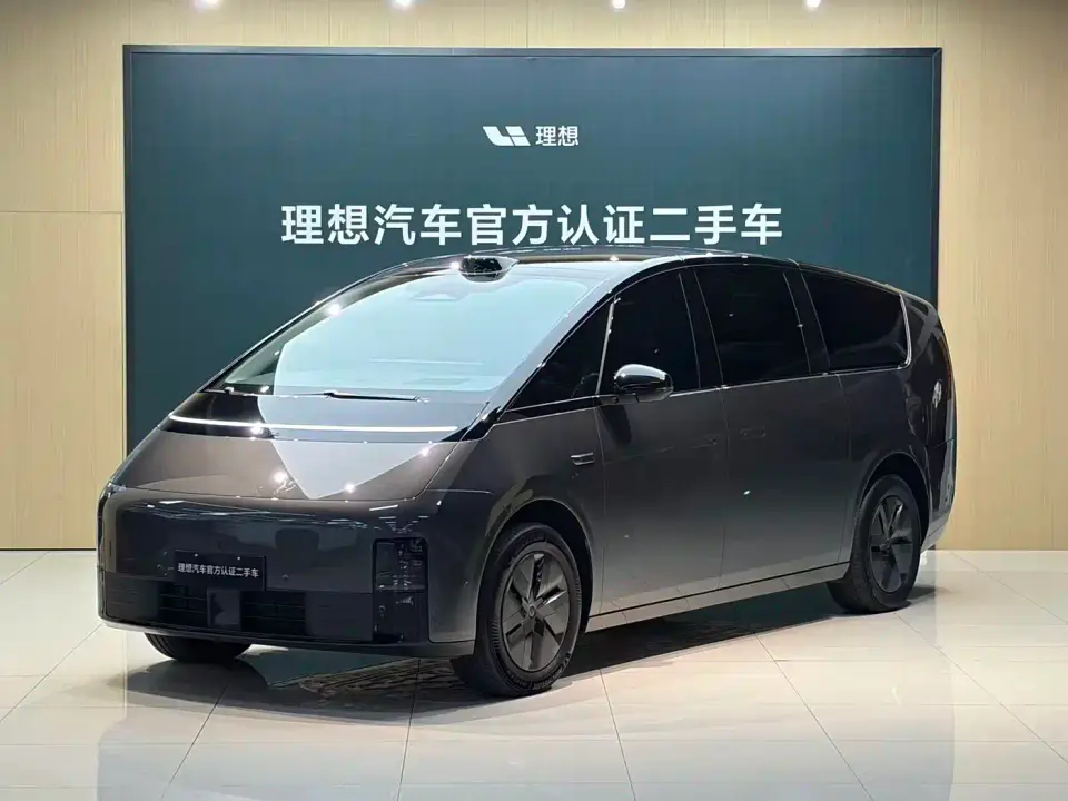 Li Auto MEGA Ultra 2024