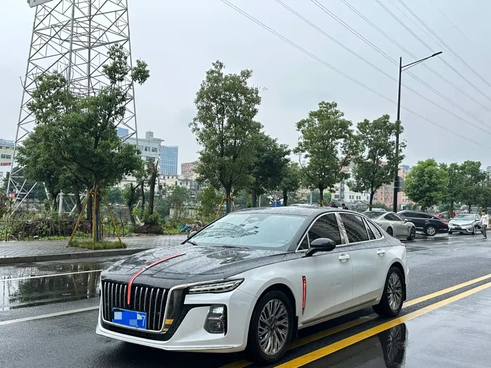 Hongqi H5 2.0T Auto Smart Connect Flag Comfort 2023