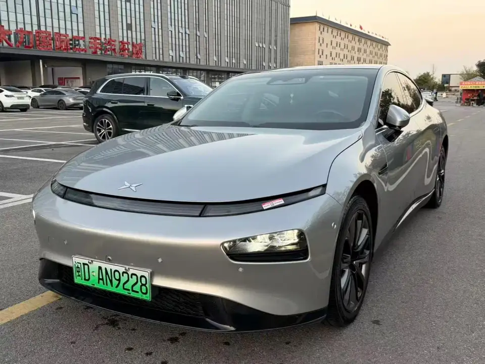XPeng P7 Model 670E 2021