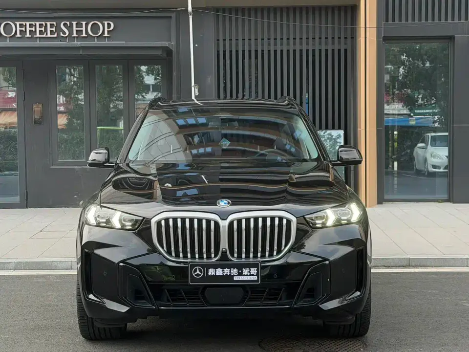 BMW X5 Model xDrive 30Li Exclusive M Sport Blackout Package 2025