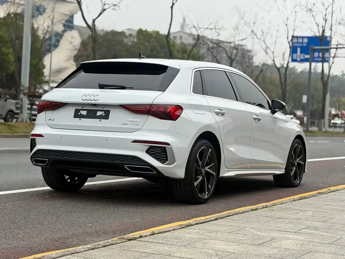Audi A3 Sportback 35 TFSI Fashion Sport 2022 — фото 4