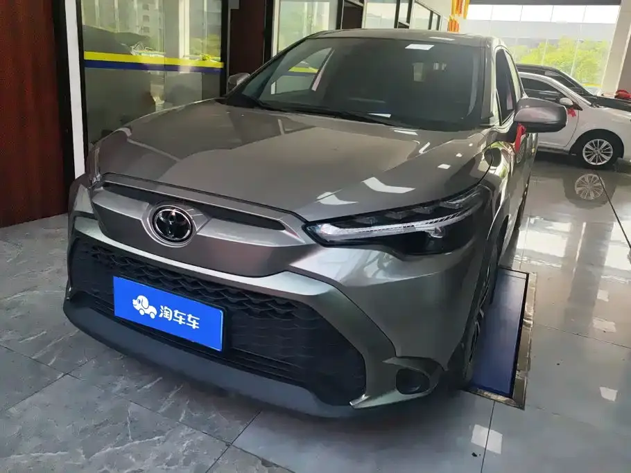 Toyota Frontlander 2.0L CVT Luxury Edition 2022