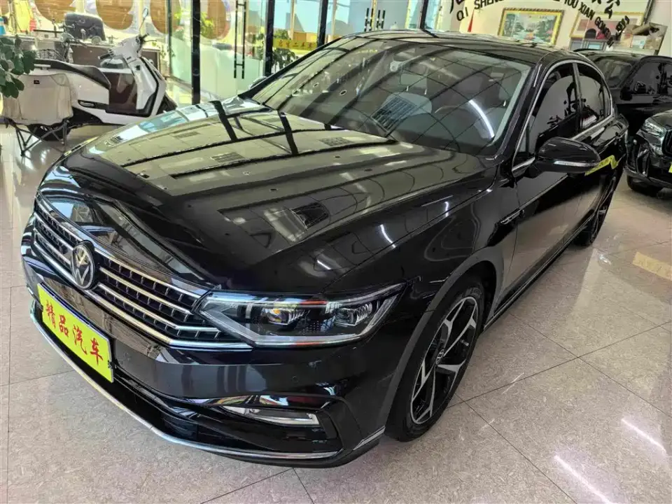 Volkswagen Magotan Model 2 Million Commemorative Edition 330TSI DSG Luxury 2023