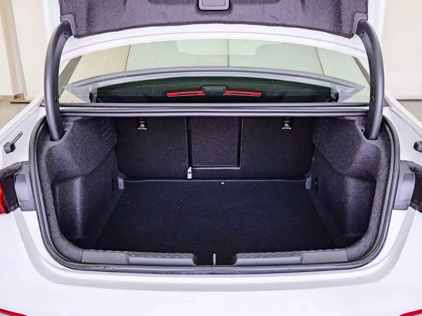 Audi A3 Model A3L Limousine 35 TFSI Progressive Sport 2024 — фото 21