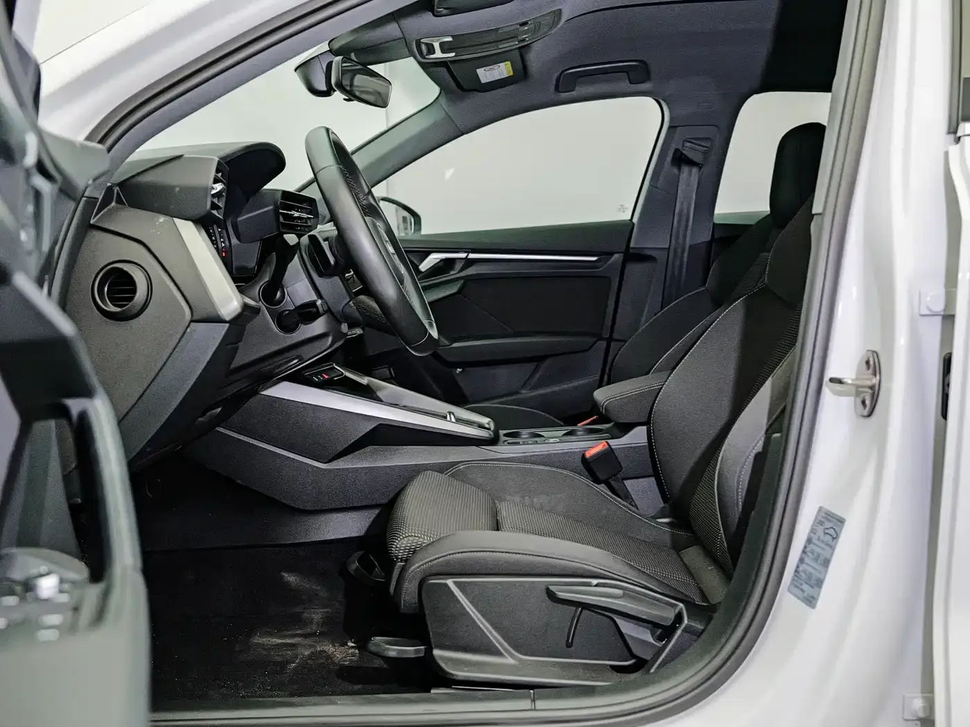 Audi A3 Model A3L Limousine 35 TFSI Progressive Sport 2024 — фото 10