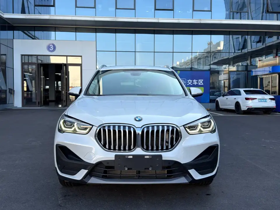 BMW X1 sDrive25Li Leading 2023