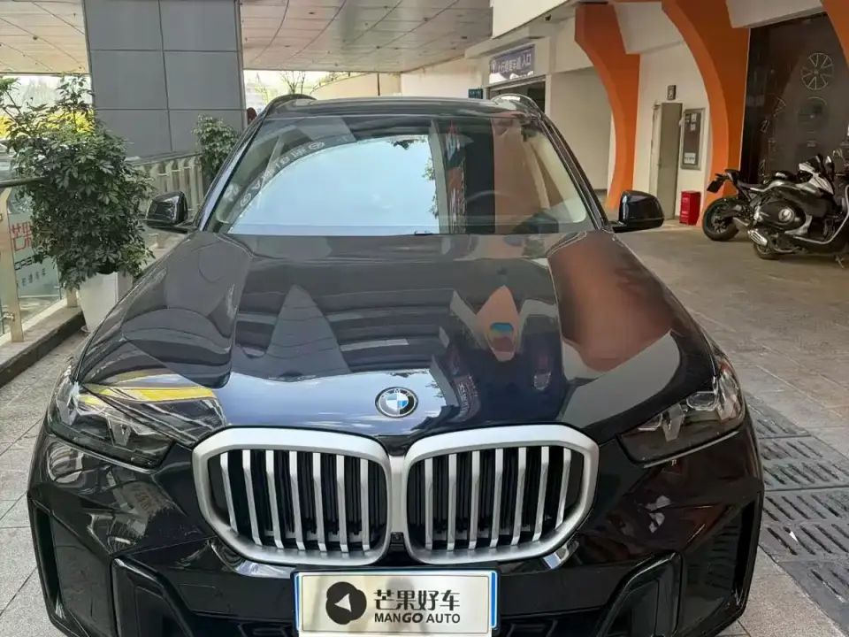 BMW X5 Model xDrive 30Li Exclusive M Sport Blackout Package 2025
