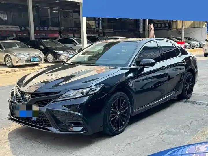 Toyota Camry 2.5S Knight Edition 2023