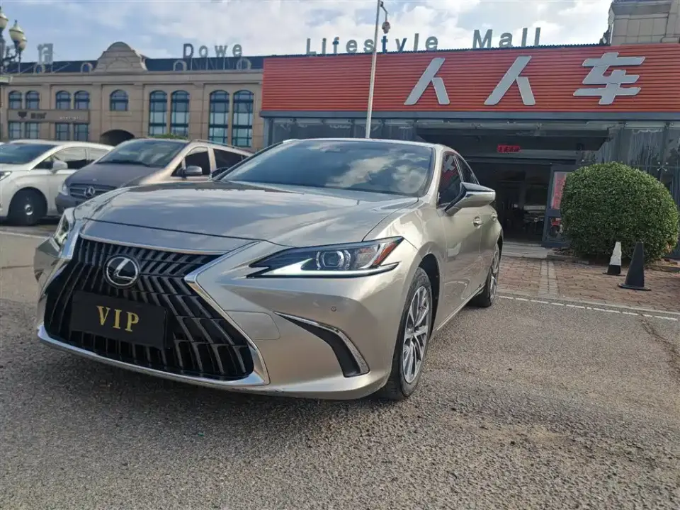 Lexus ES 200 Excellence Edition 2023