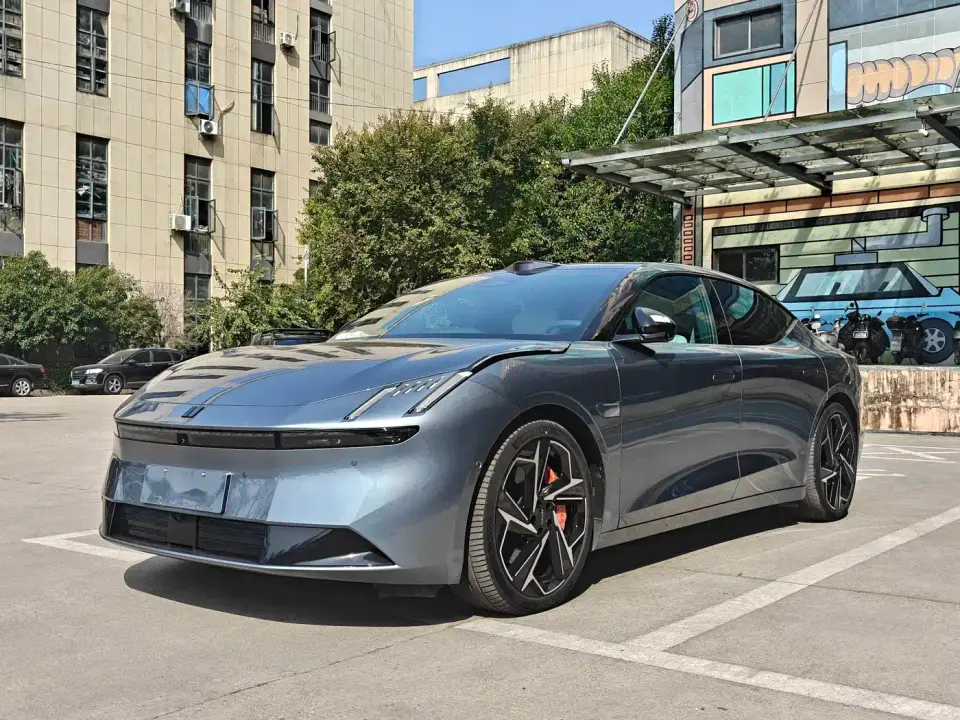 Lynk & Co Z10 95kWh 702km AWD Smart Drive Ultra 2024
