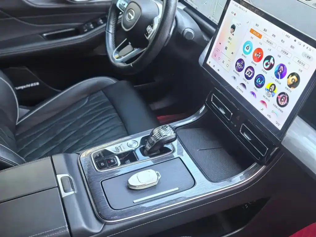 GAC Trumpchi GS8 Navigator Series 2.0TGDI 4WD Luxury Smart Connect Edition 2024 — фото 8
