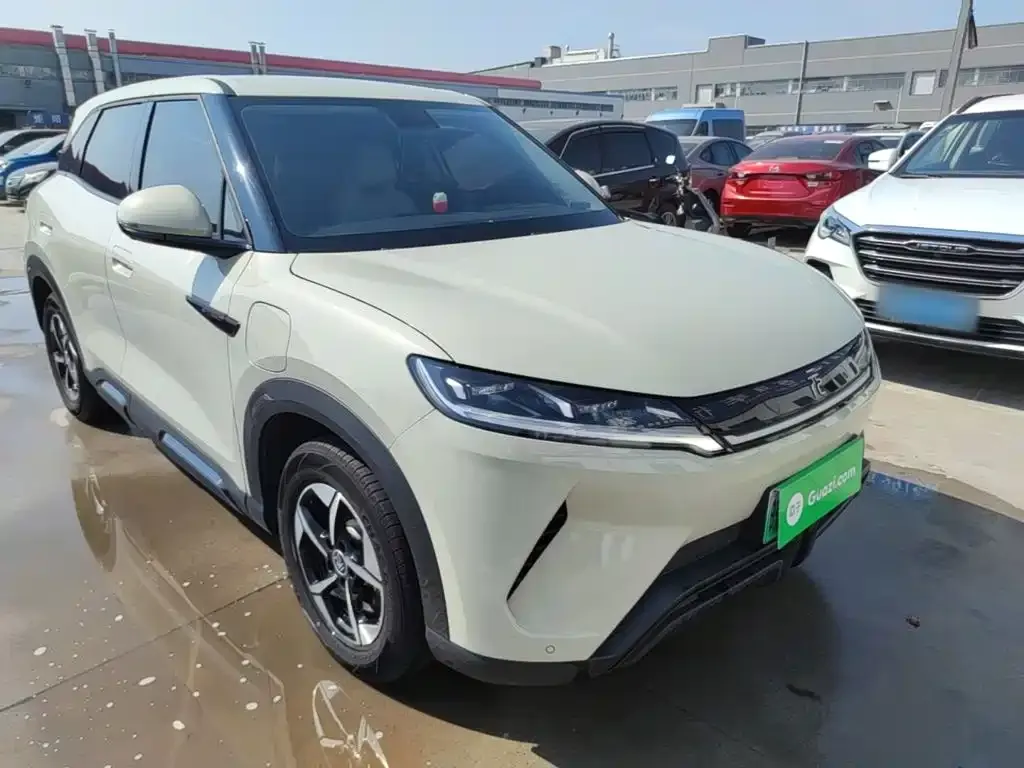 BYD Yuan UP 301KM Leading Edition 2024 — фото 3