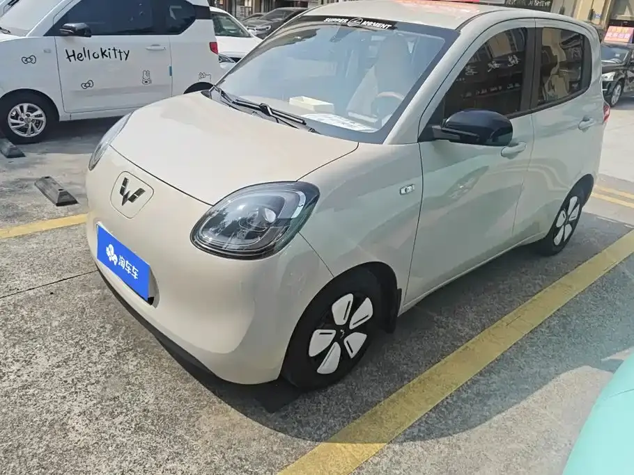 Wuling Motors Hongguang MINIEV 4-Door Advanced 2025