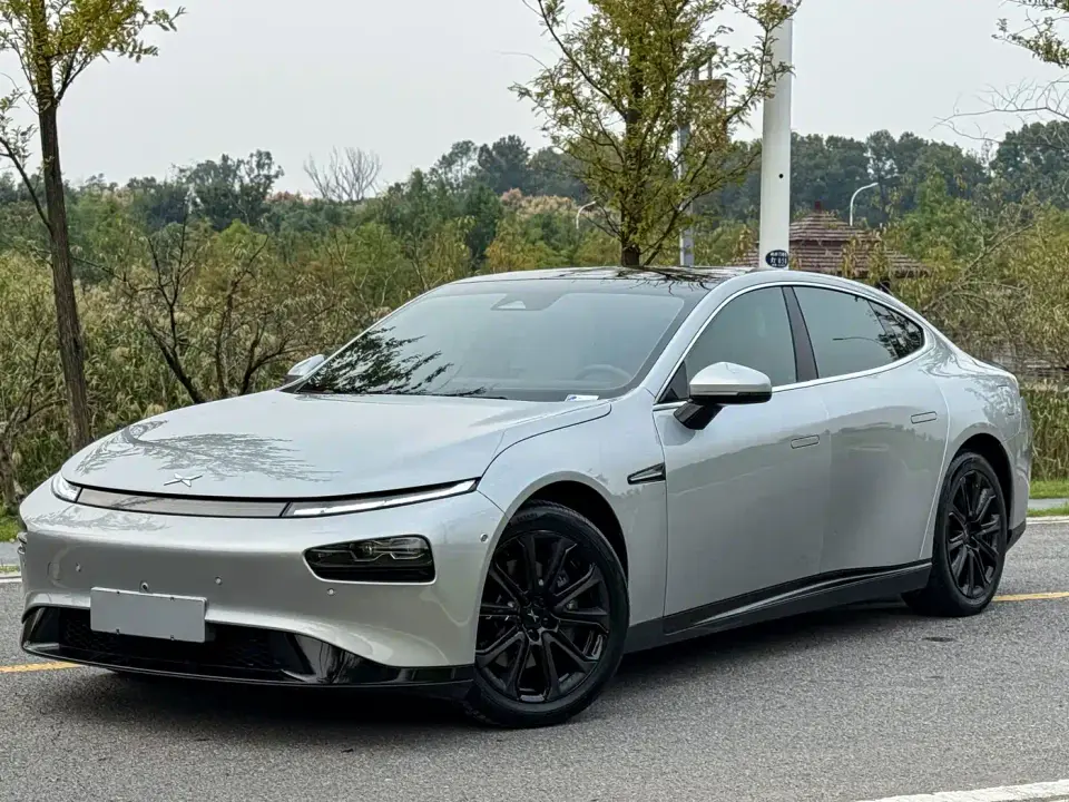 XPeng P7 Model 670N 2021