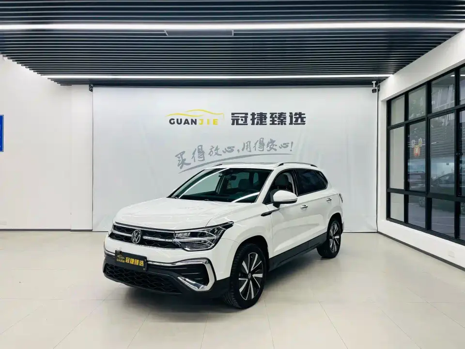 Volkswagen Tharu 300TSI 2WD Bright Moon Edition 2023