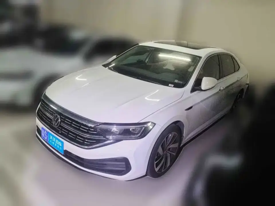 Volkswagen Sagitar 300TSI DSG Surpass Edition 2025