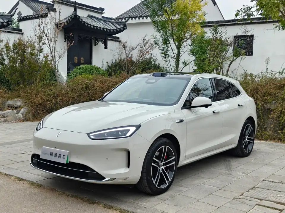 AITO Wenjie AITO M5 Extended Range Ultra AWD 2025