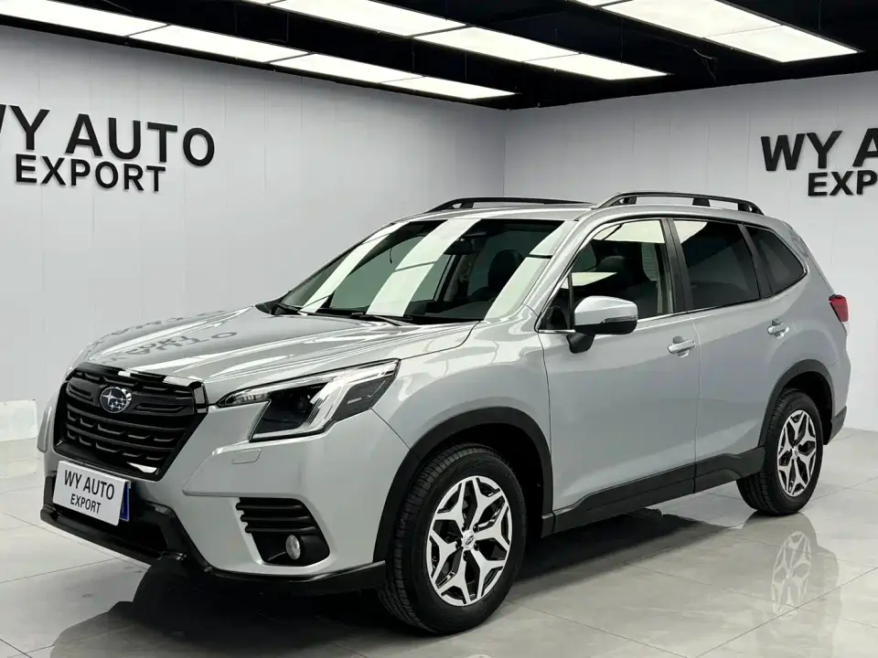 Subaru Forester 2.0i AWD Luxury Edition with EyeSight 2022