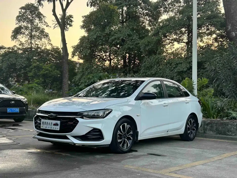 Chevrolet Monza RS 330T Auto Smooth Edition China VI 2019