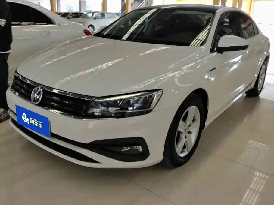 Volkswagen Lamando 230TSI DSG Fashion Edition 2022