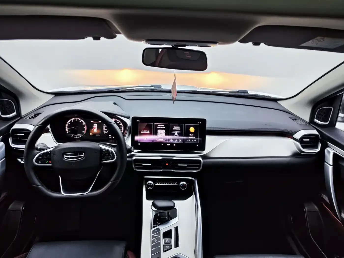 Geely Binyue 1.4T DCT Diamond Edition 2021 — фото 9