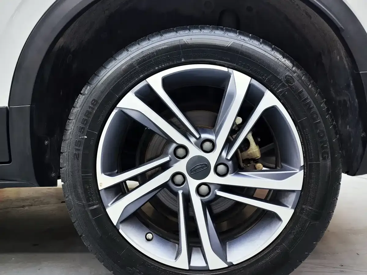 Geely Binyue 1.4T DCT Diamond Edition 2021 — фото 17