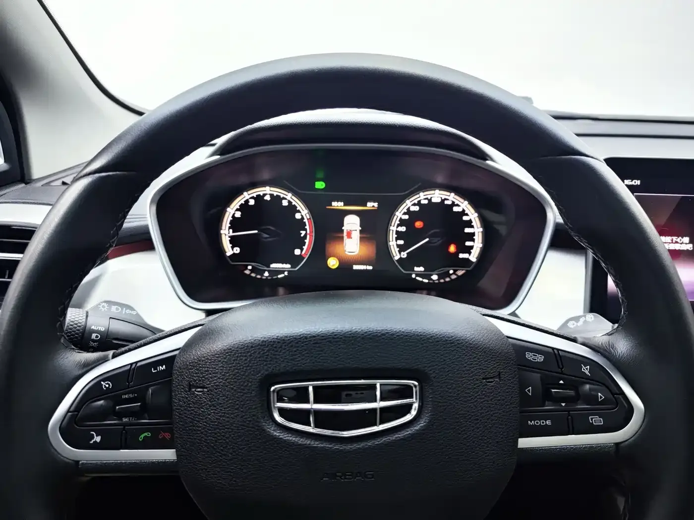 Geely Binyue 1.4T DCT Diamond Edition 2021 — фото 12