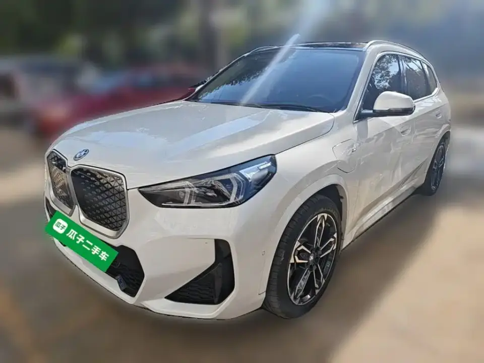 BMW iX1 xDrive30L M Sport Package 2024