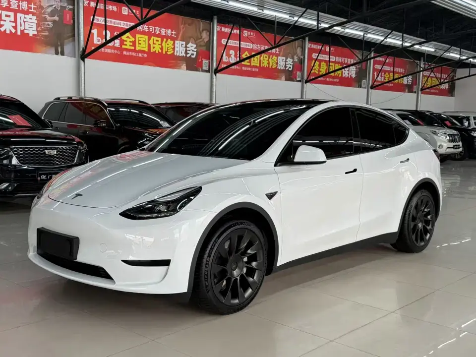 Tesla Model Y Facelift Rear-Wheel Drive Version 2023