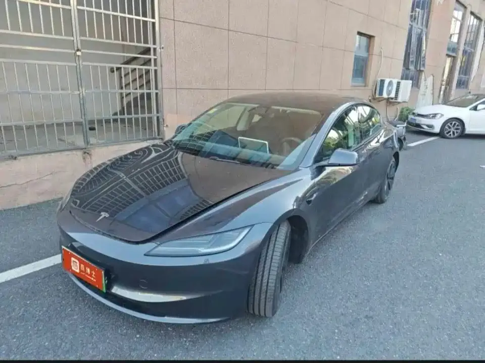 Tesla Model 3 Long Range All-Wheel Drive 2024