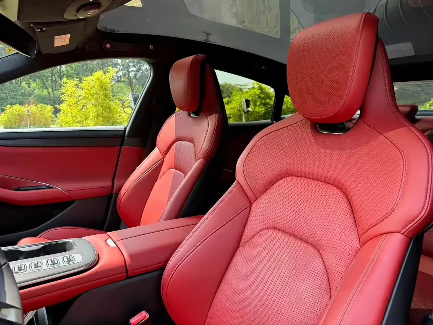 Xiaomi Auto Xiaomi SU7 AWD Extended Range Advanced Smart Driving Max Edition 2024 — фото 11