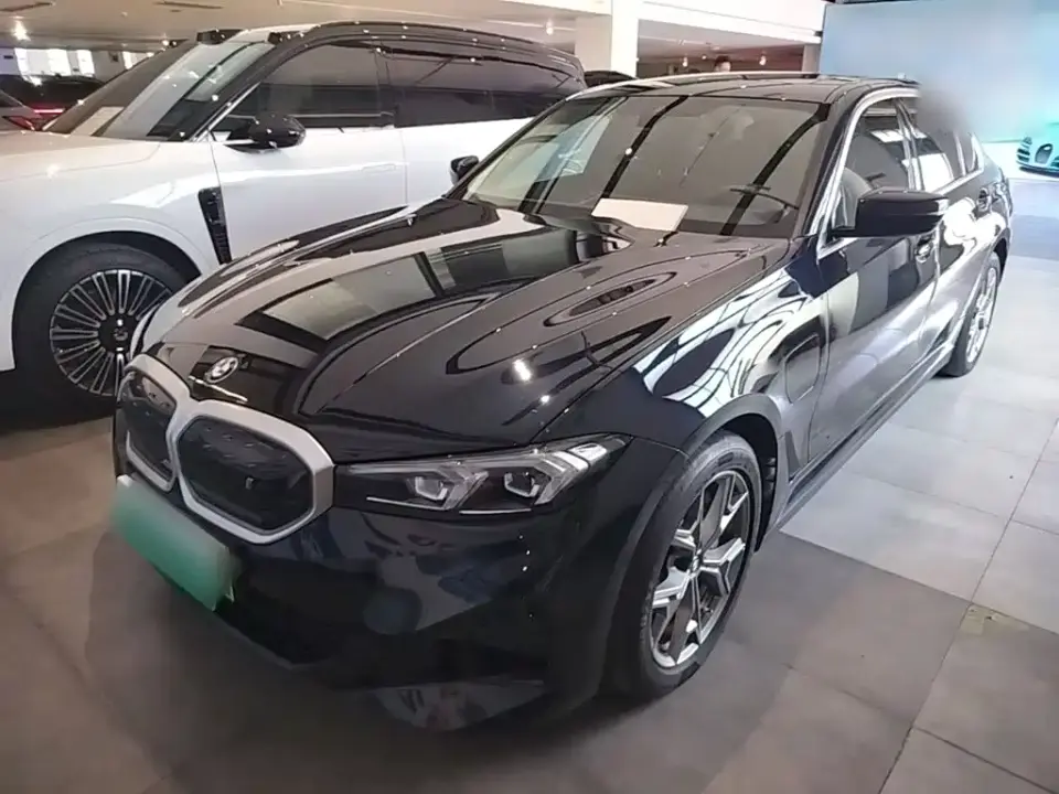 BMW i3 eDrive 35 L 2023