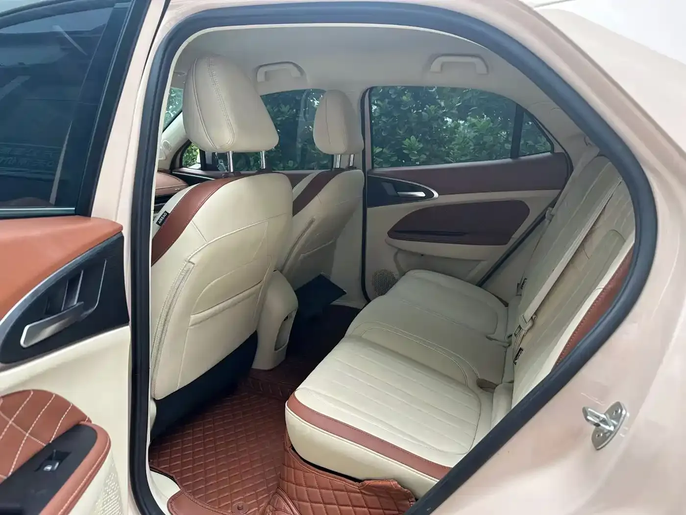 ORA Good Cat 401km Standard Range Luxury LFP 2023 — фото 6